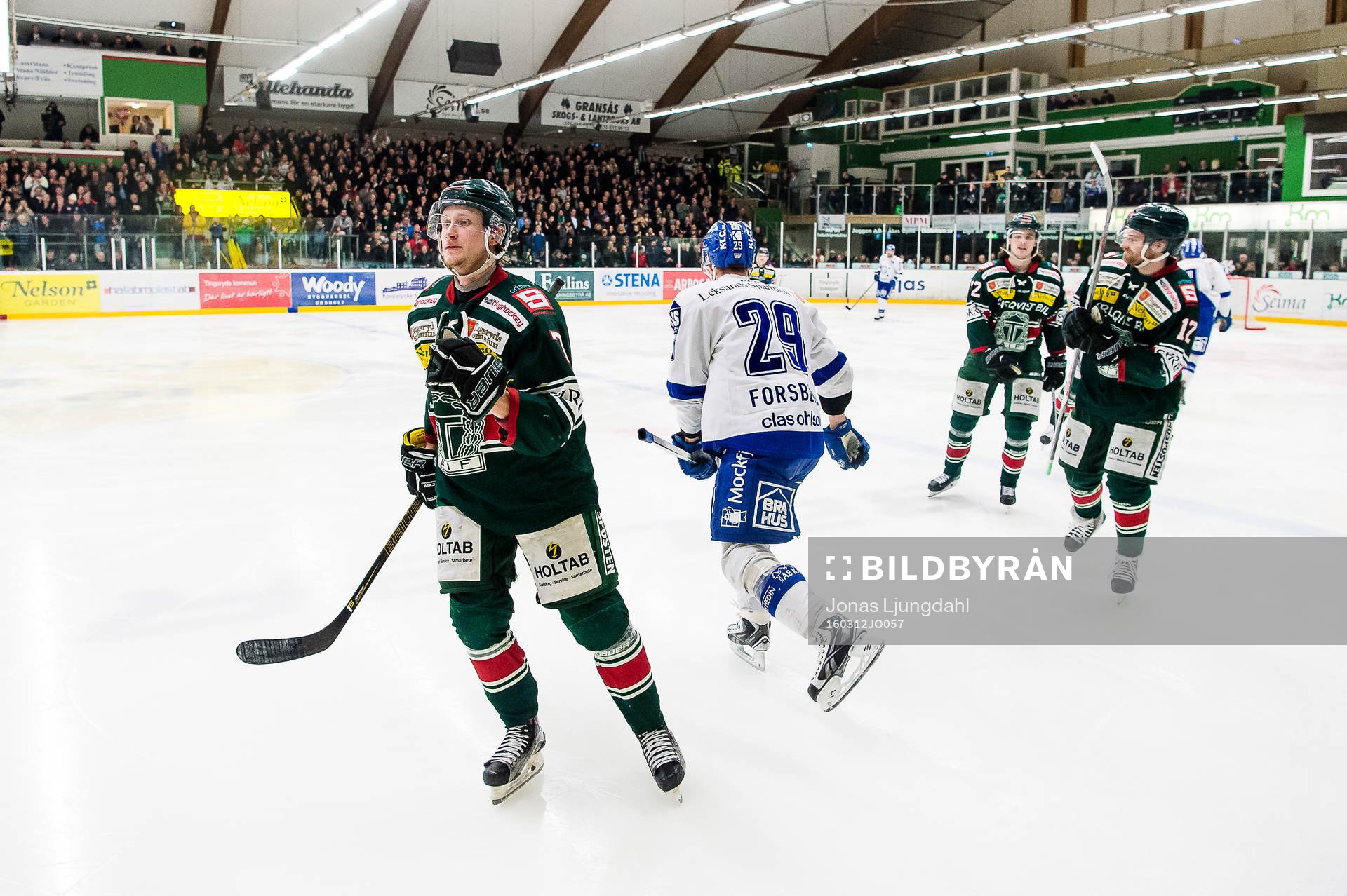 Tingsryds Kevin Ekman-Larsson jublar