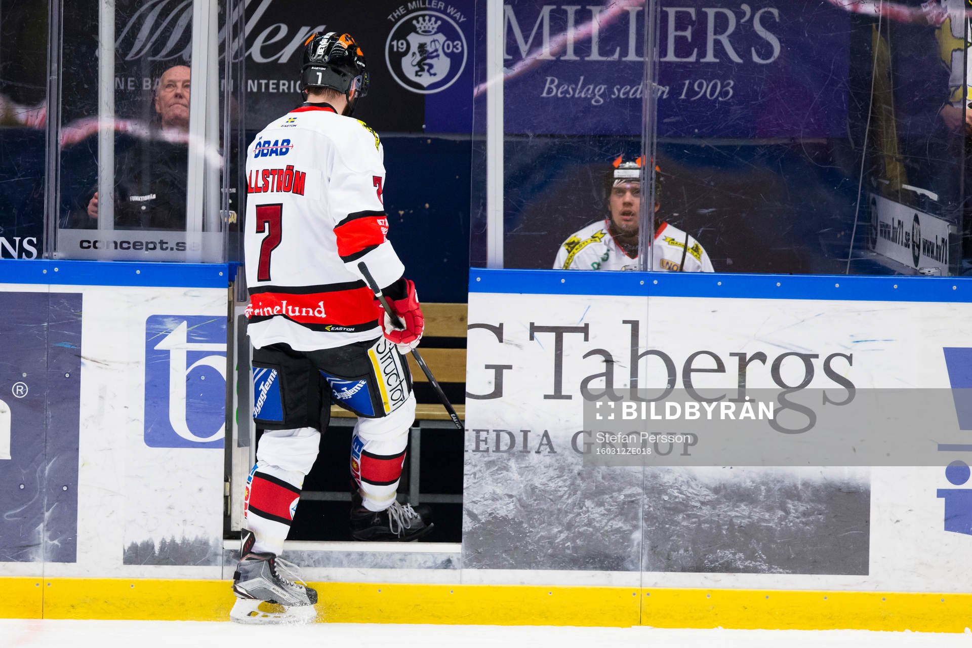 Örebros Alexander Hellström utvisad