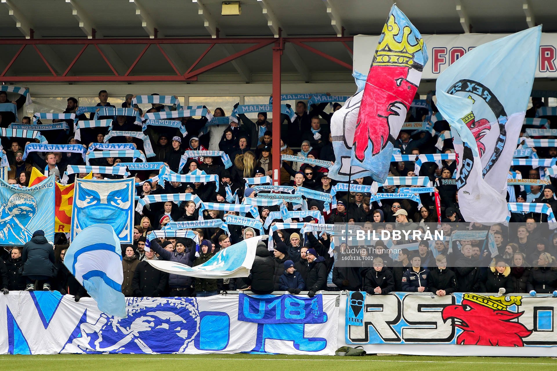 Malmö FFs supportrar före fotbollsmatchen i Svenska Cupen