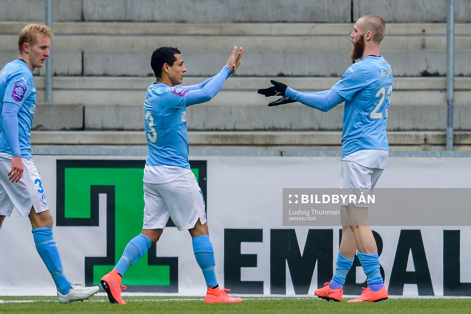 Malmö FFs Yoshimar Yotún och Jo Inge Berget jublar