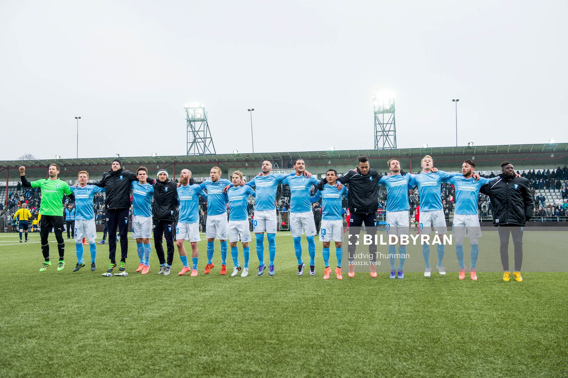 Malmö FFs spelare tackar publiken