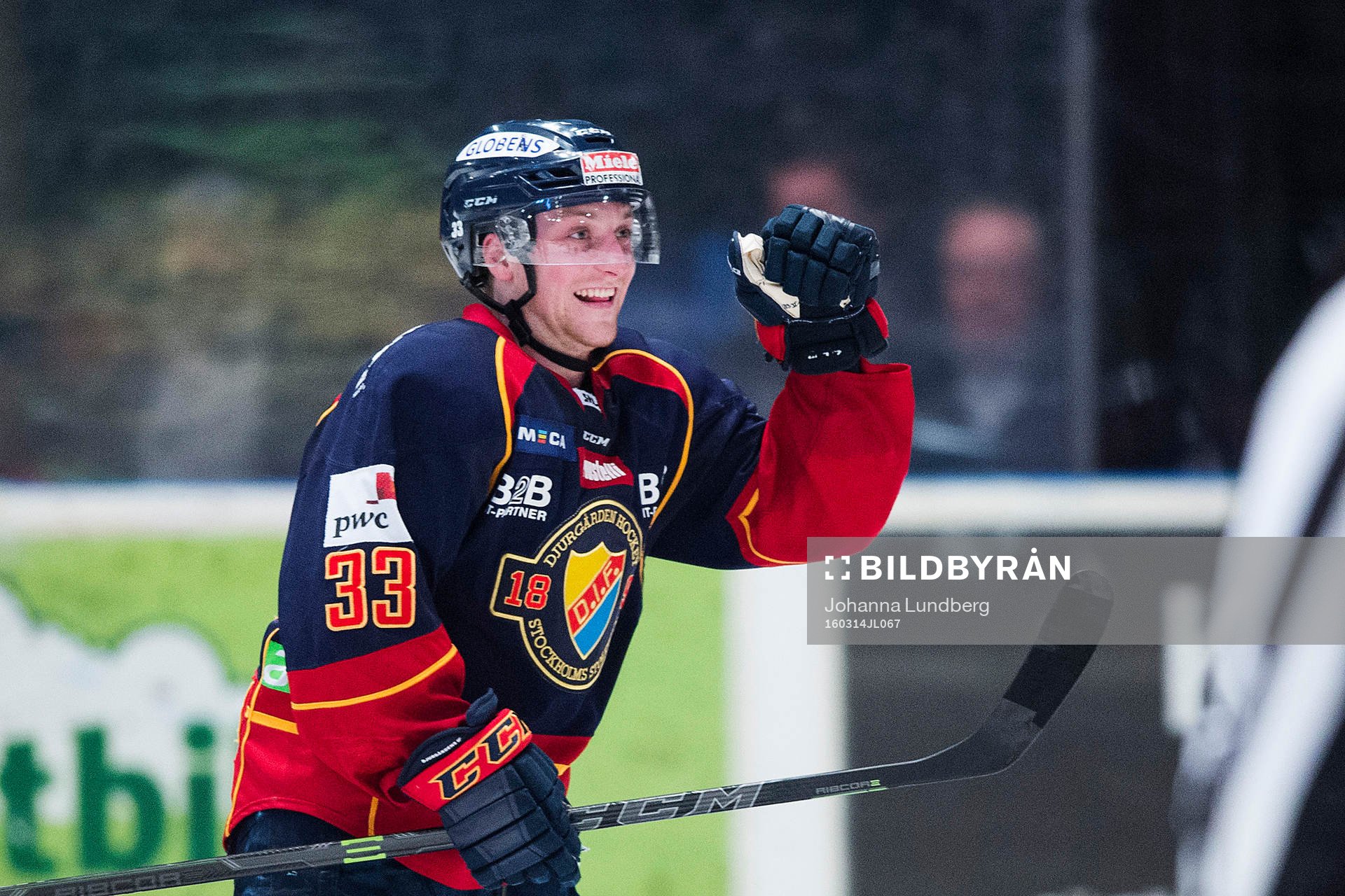 Djurgårdens Linus Hultström jublar