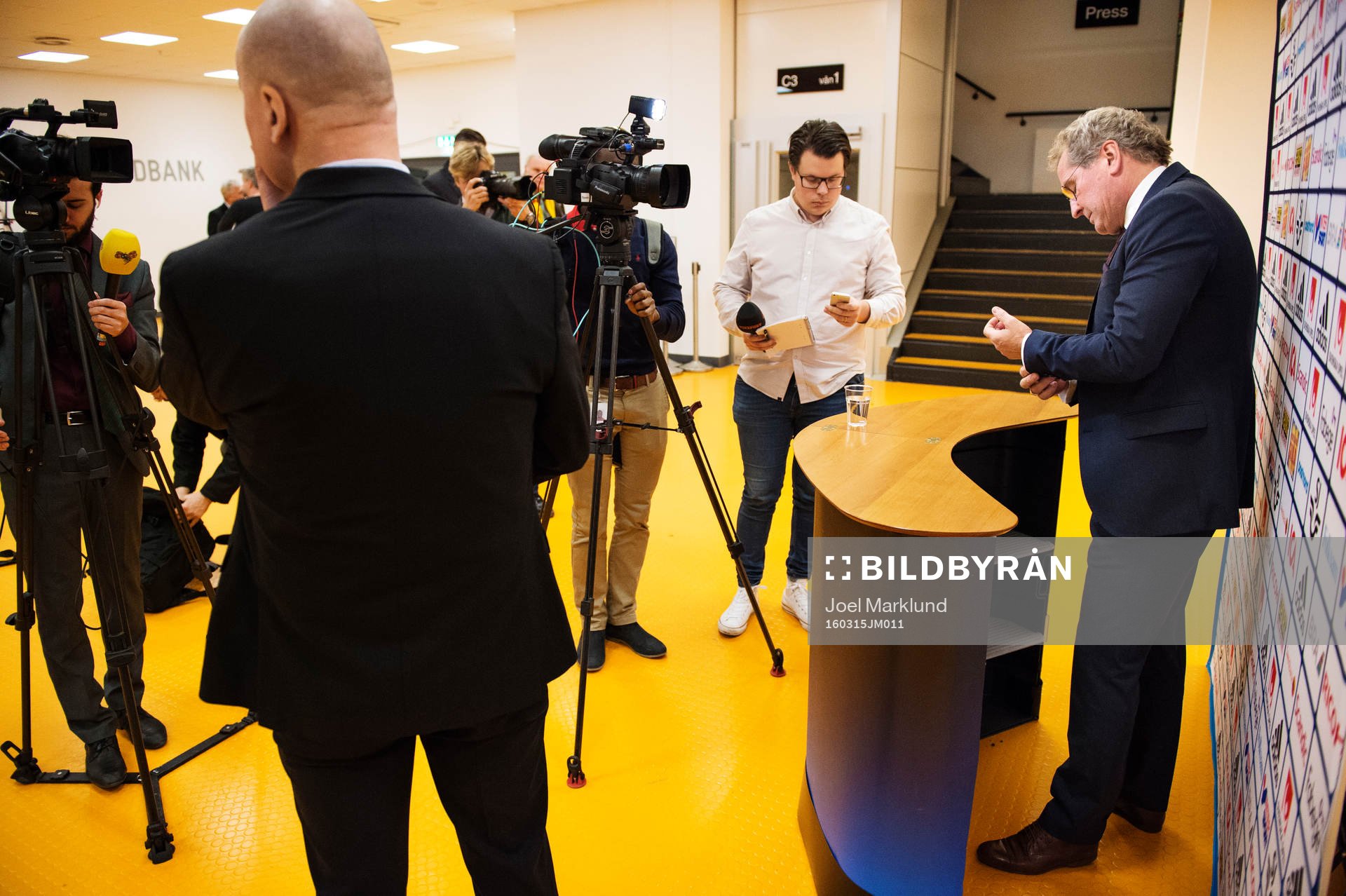 Sveriges förbundskapten Erik Hamrén presenterar