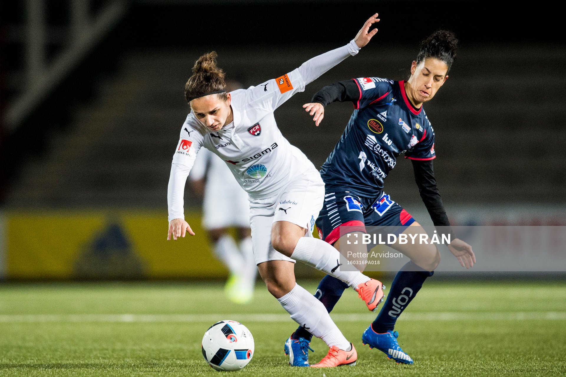 Rosengårds Nataša Andonova  och Linköpings Claudia Teresa