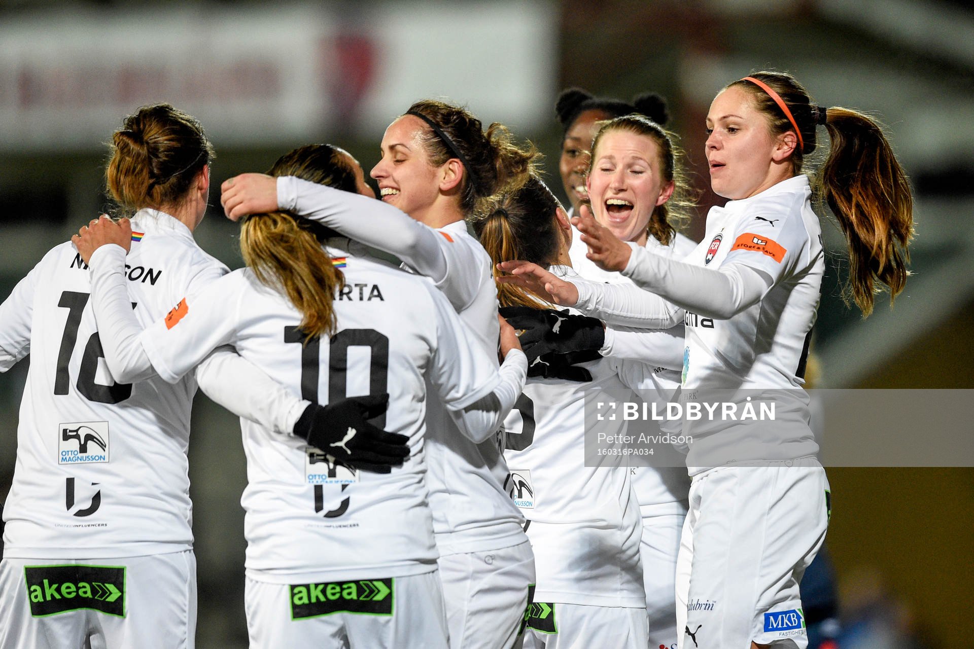 Rosengårds Emma Berglund jublar efter 2-1 under fotbollsmatchen i Supercupen mellan FC Rosengård och Linköping den 16 mars 2016 i Malmö.