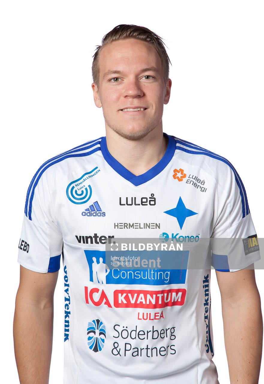 Emil Johansson poserar för ett porträtt den 16 mars 2016 i Luleå.