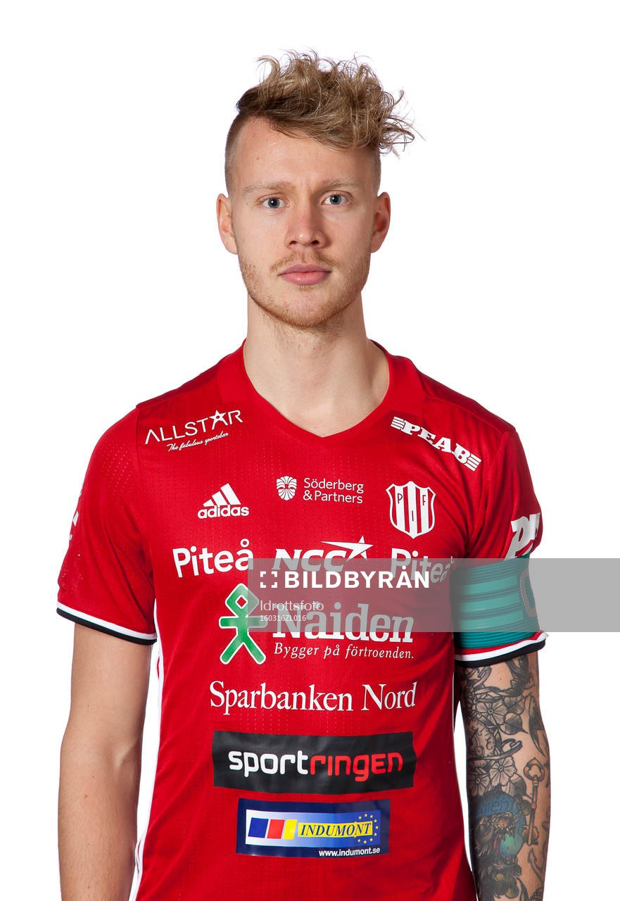 William Olausson poserar för ett porträtt den 16 mars 2016 i Piteå.