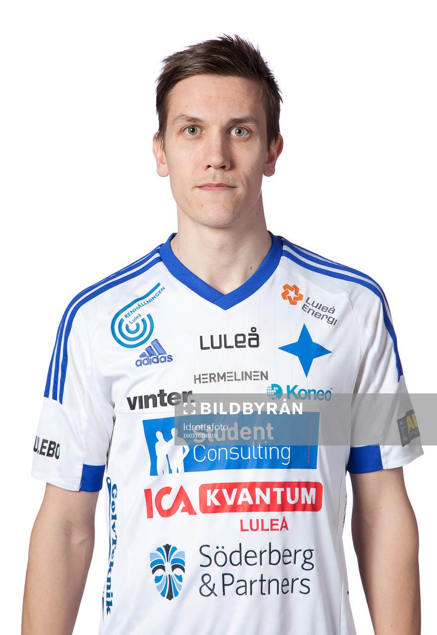Anton Andersson poserar för ett porträtt den 16 mars 2016 i Luleå.
