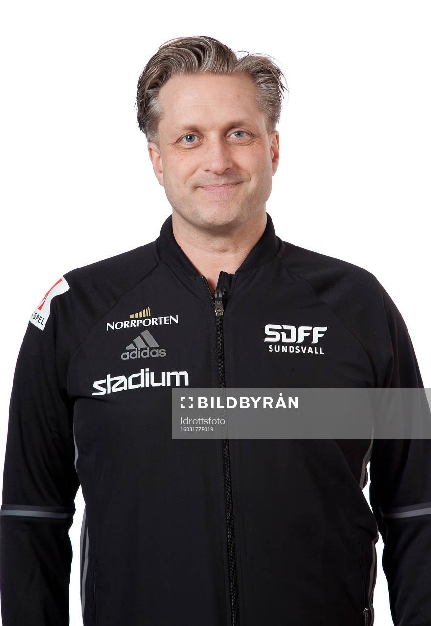Dick Svedin poserar för ett porträtt den 17 mars 2016 i Sundsvall.