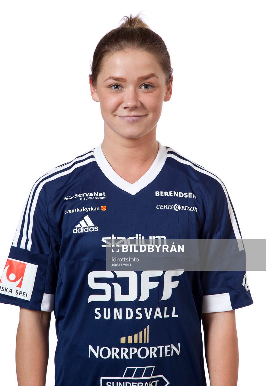 Amanda Månsson poserar för ett porträtt den 17 mars 2016 i Sundsvall.