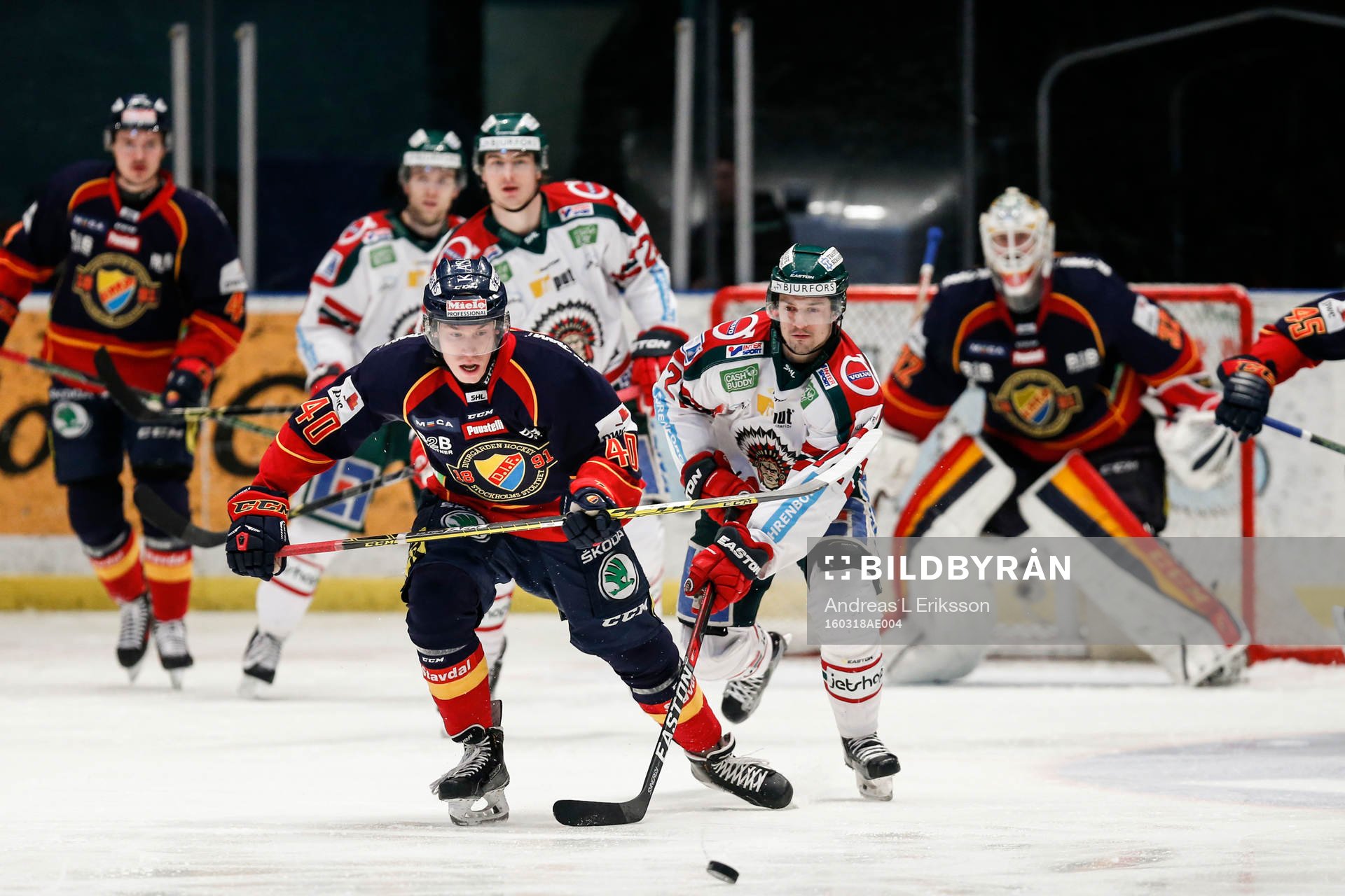 Djurgårdens Tomi Sallinen och Frölundas Patrik Carlsson