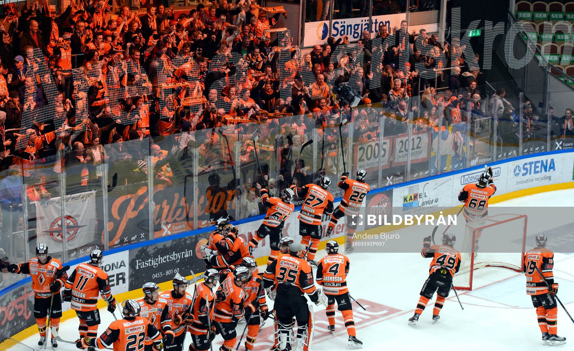 Karlskronas spelare jublar