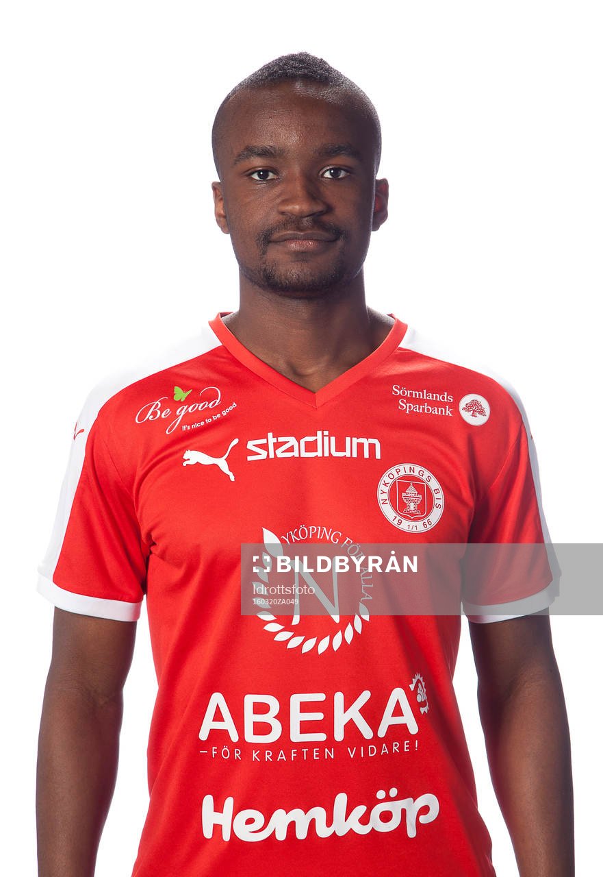 Sal Jobarteh poserar för ett porträtt den 20 mars 2016 i Nyköping.