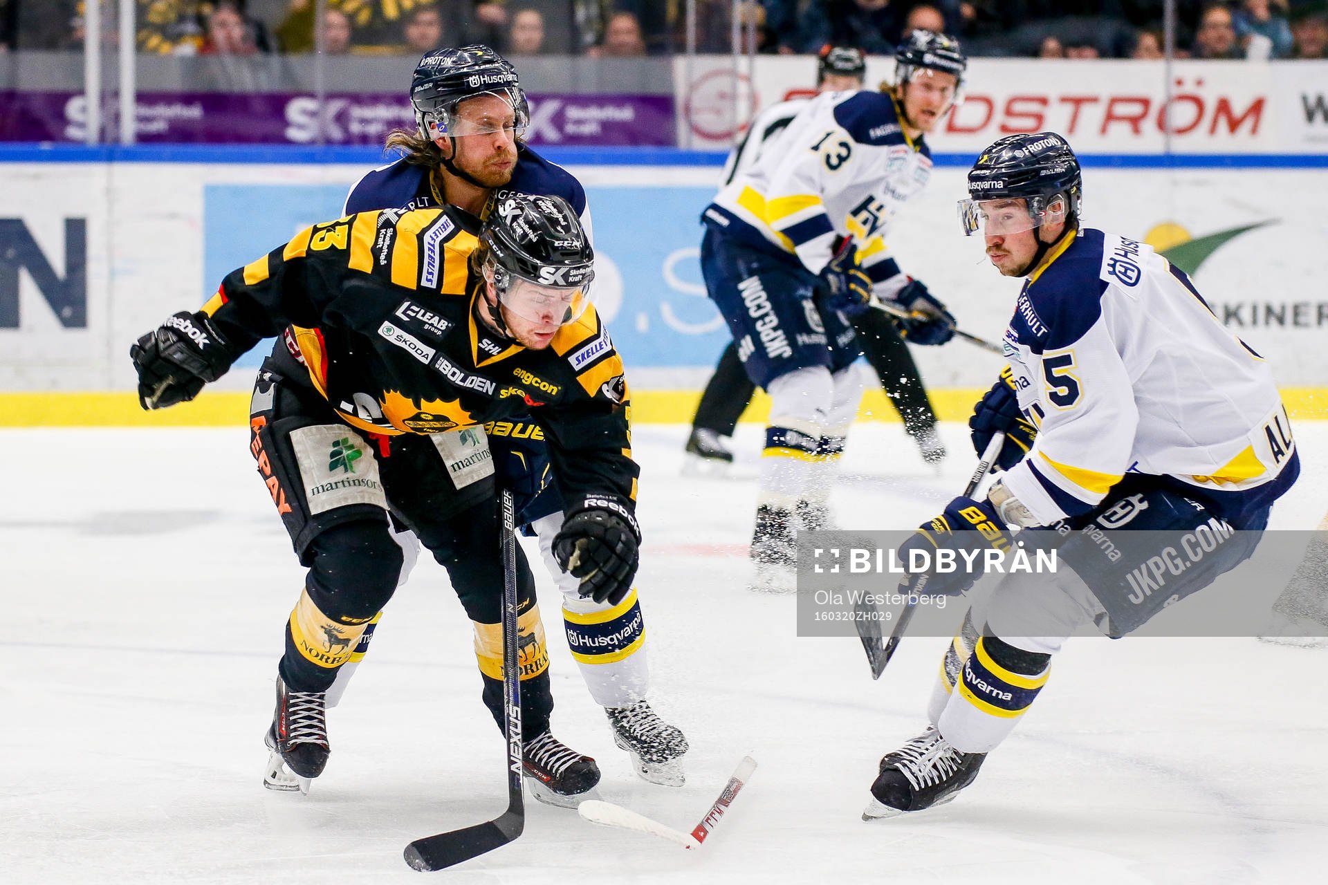 s Mattias Tedenby och Adam Almquist