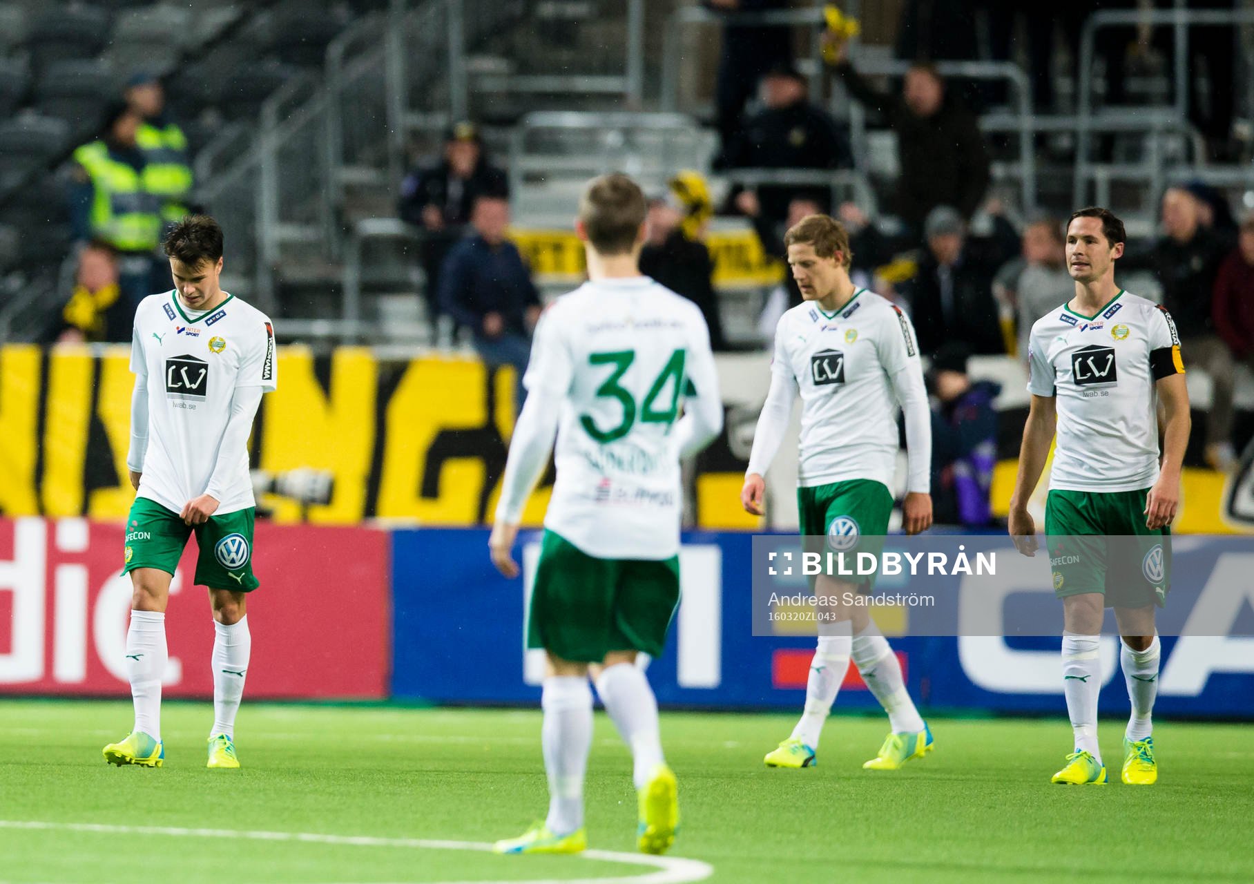 Hammarbys Melker Hallberg (v), Lars Saetra (m) och Philip