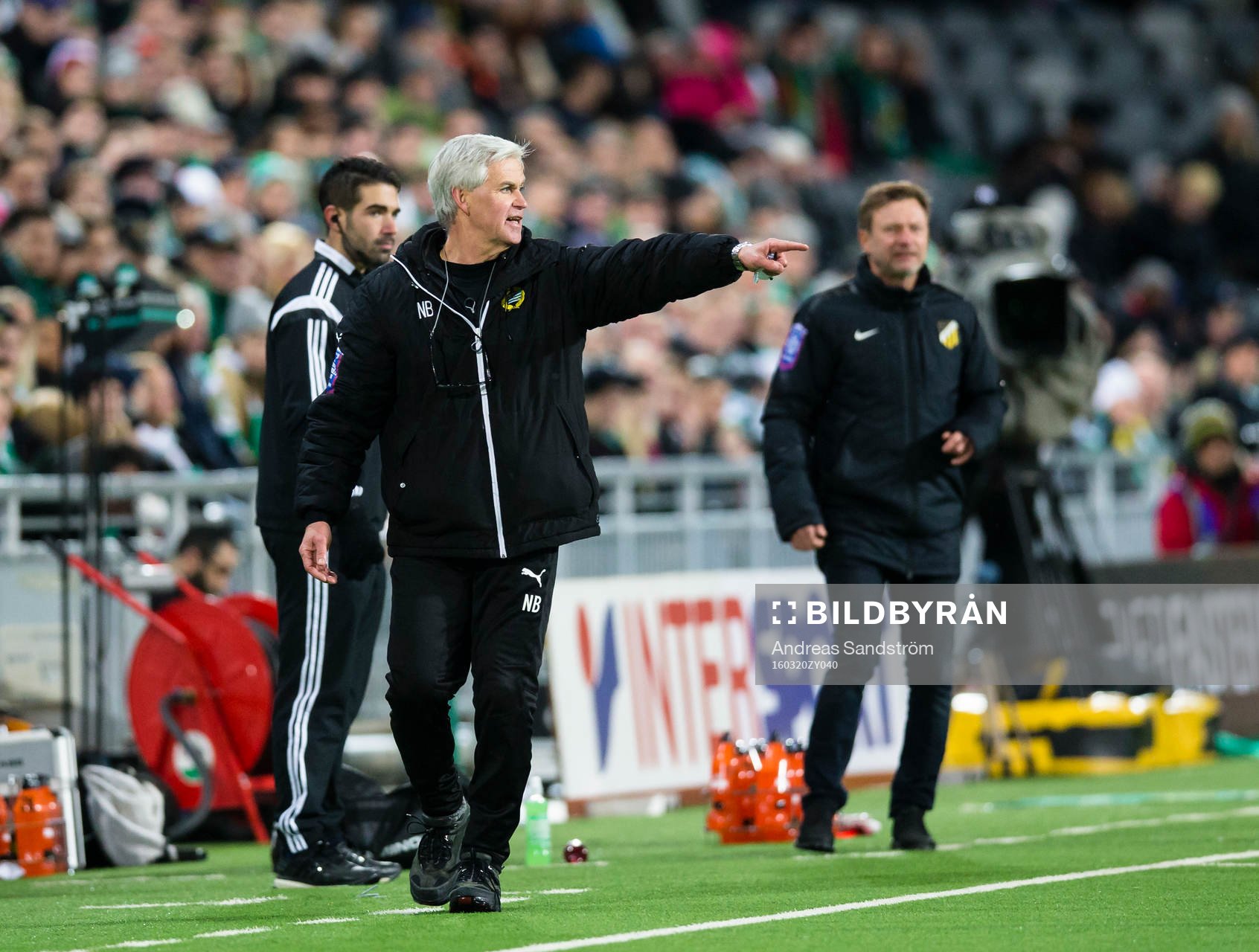 Hammarbys tränare Nanne Bergstrand ger direktiv