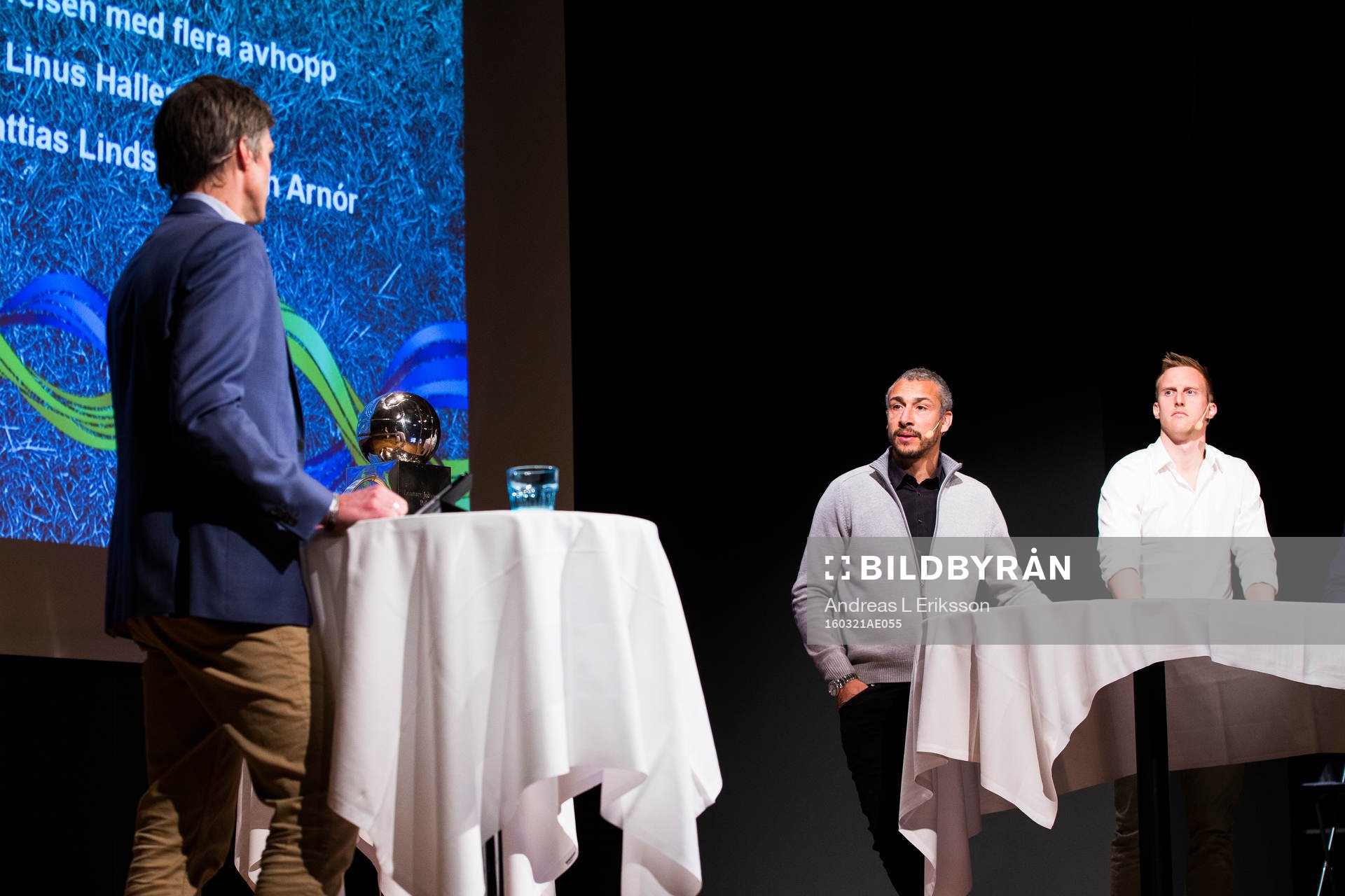 Henrik Larsson, tränare Helsingborg, och Peter Larsson,