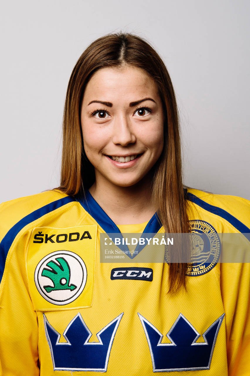 Sveriges målvakt Minatsu Murase