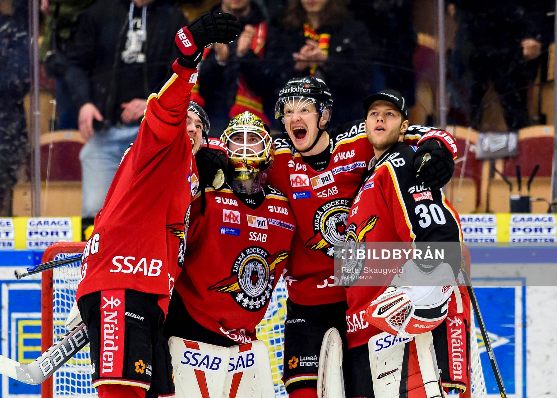 Luleås Johan Forsberg, målvakt Joel Lassinantti, Lennart