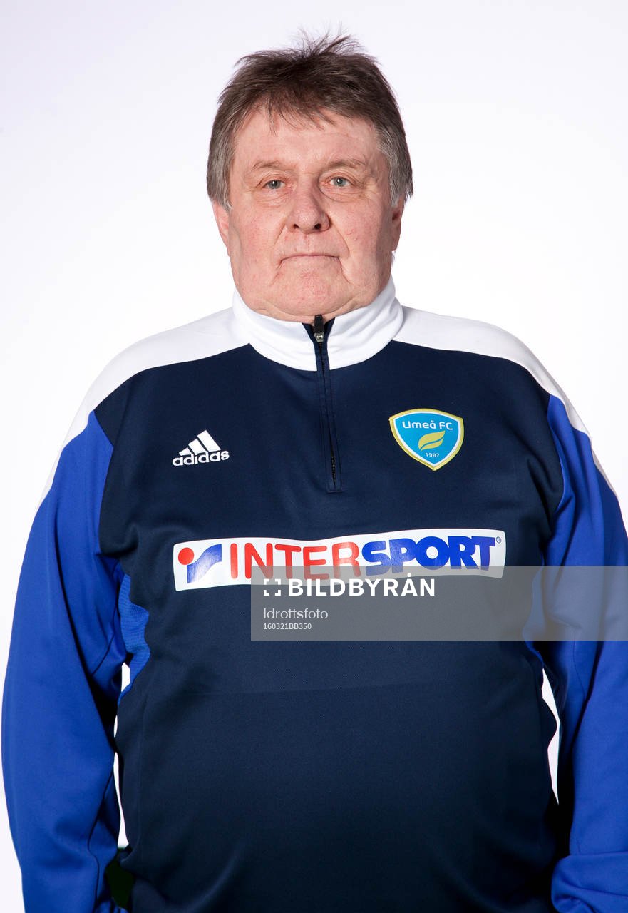 Björn-Åke Lingesten poserar för ett porträtt den 21 mars 2016 i Umeå.