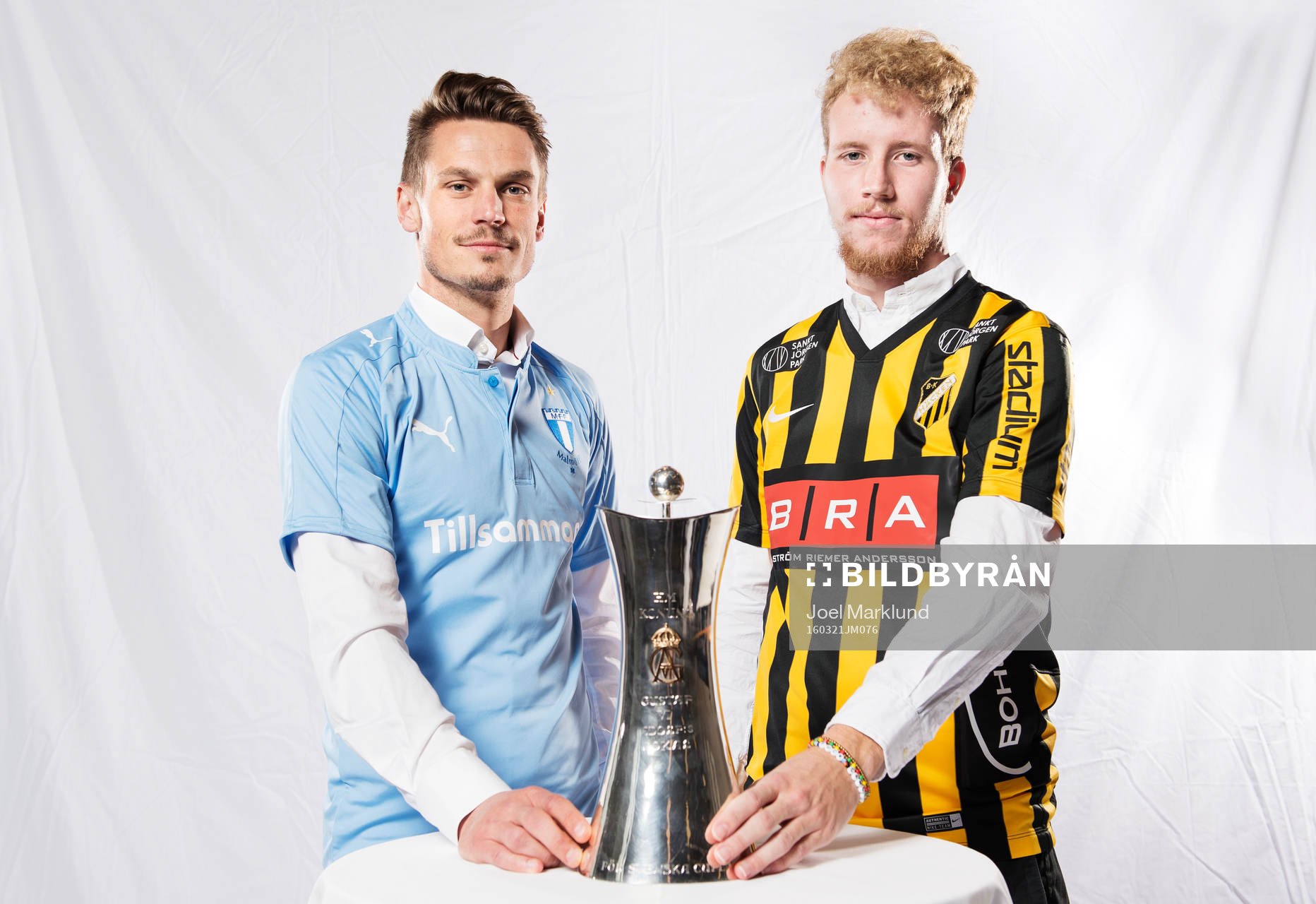 s Markus Rosenberg och Häckens Samuel Gustafson med Gustaf