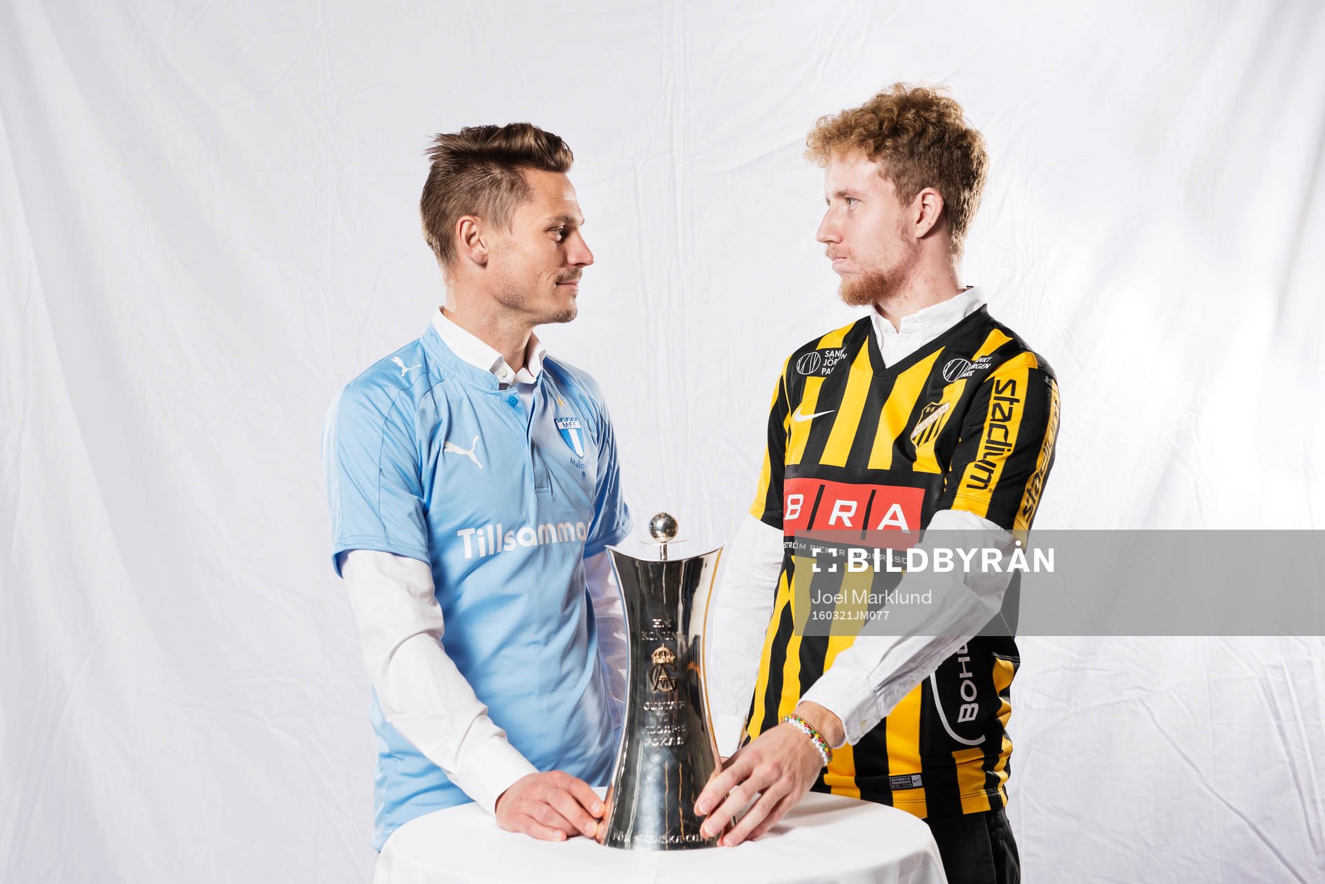 s Markus Rosenberg och Häckens Samuel Gustafson med Gustaf