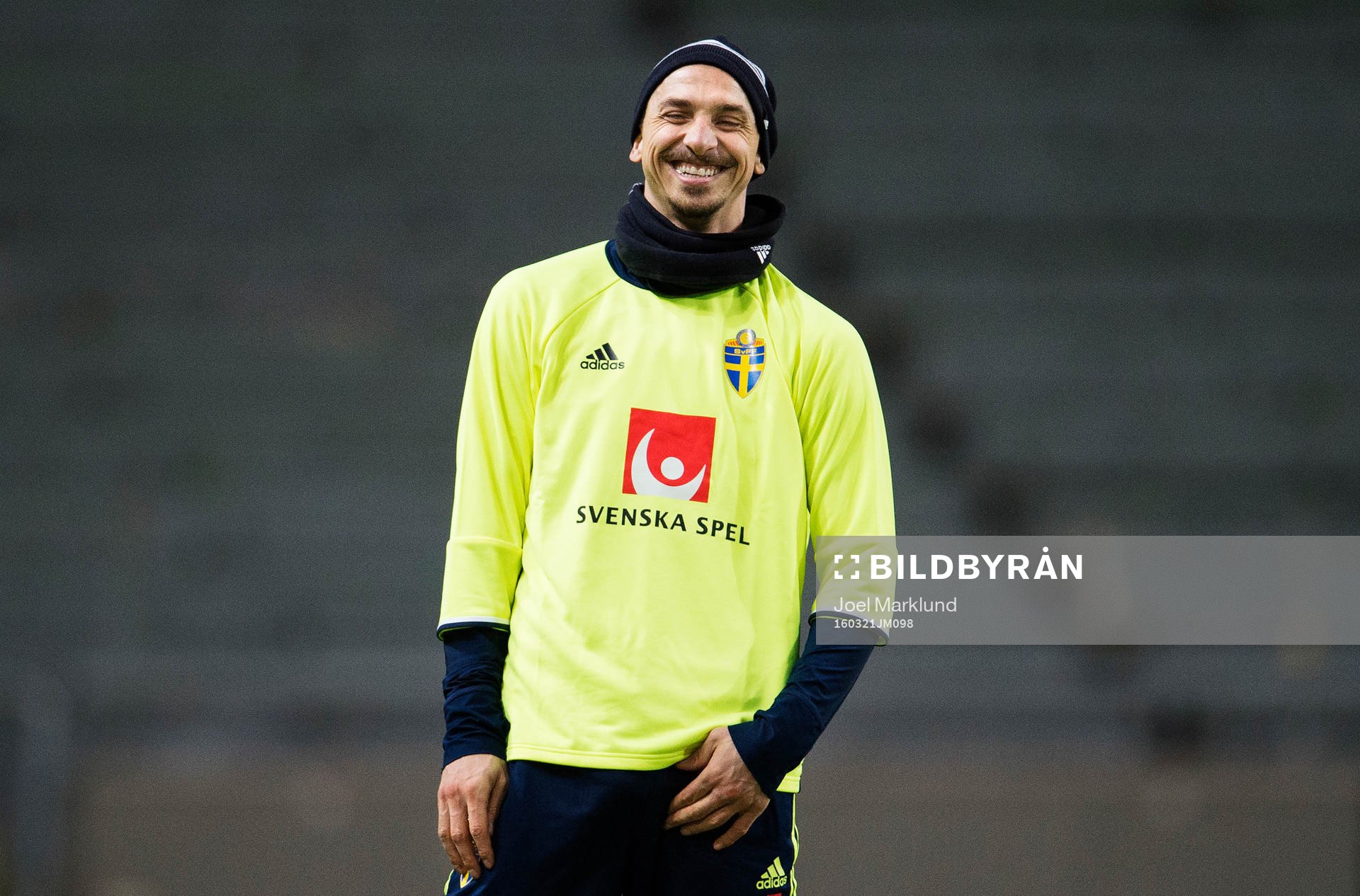 Zlatan Ibrahimovic skrattar