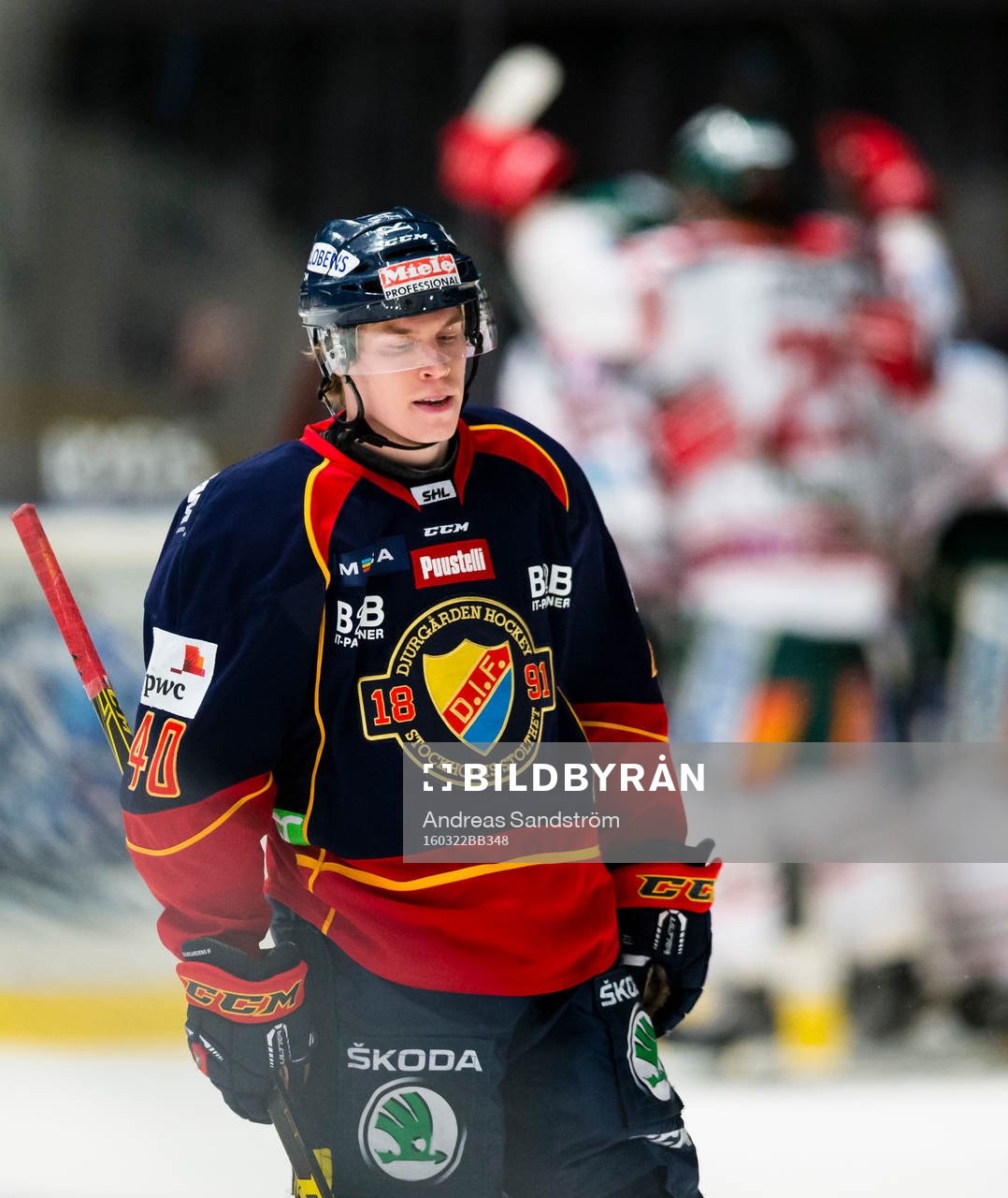 Djurgårdens Tomi Sallinen ser deppig ut