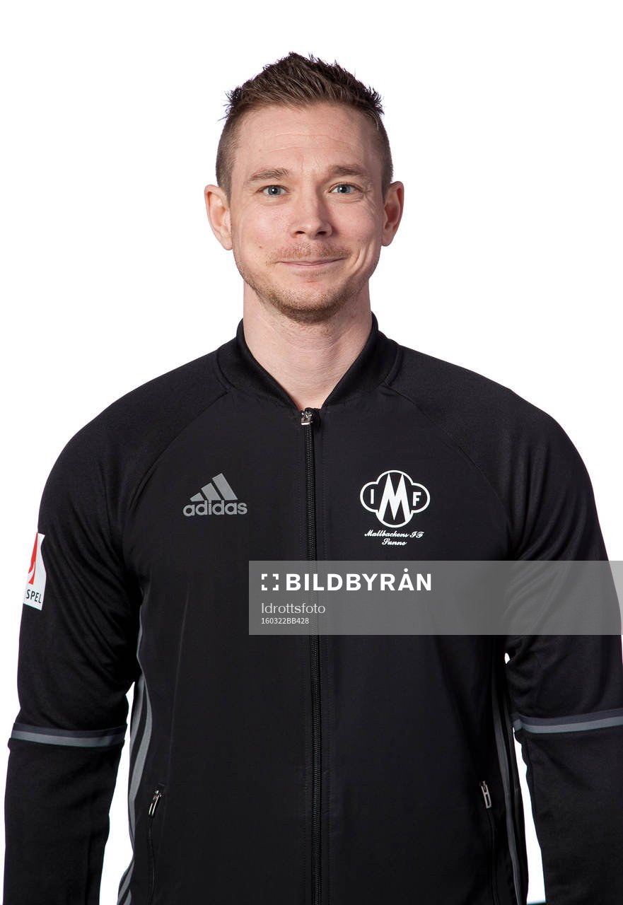 Viktor Sundström poserar för ett porträtt den 22 mars 2016 i Sunne.