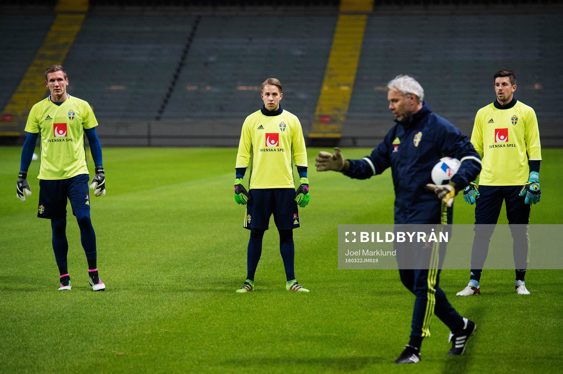Målvakterna Robin Olsen, Patrik Carlgren och Johannes Hopf