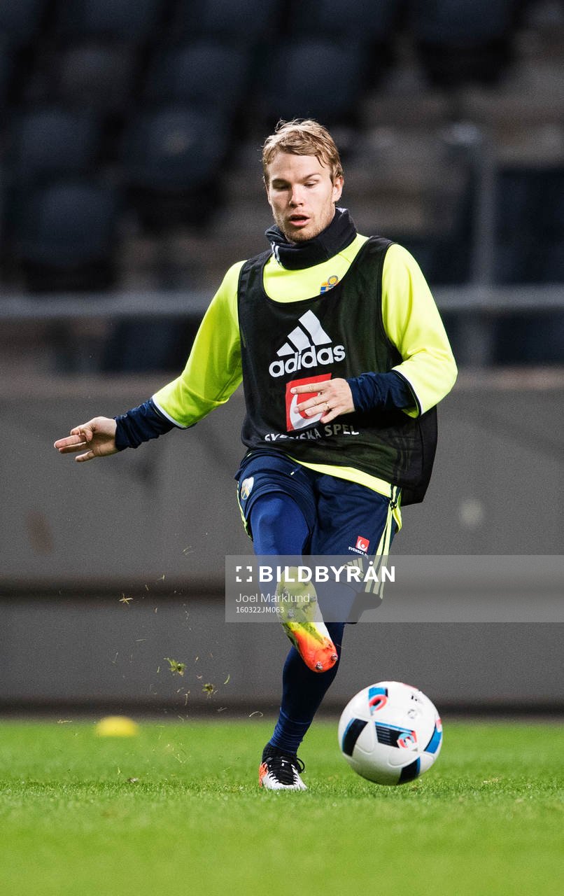 Oscar Lewicki