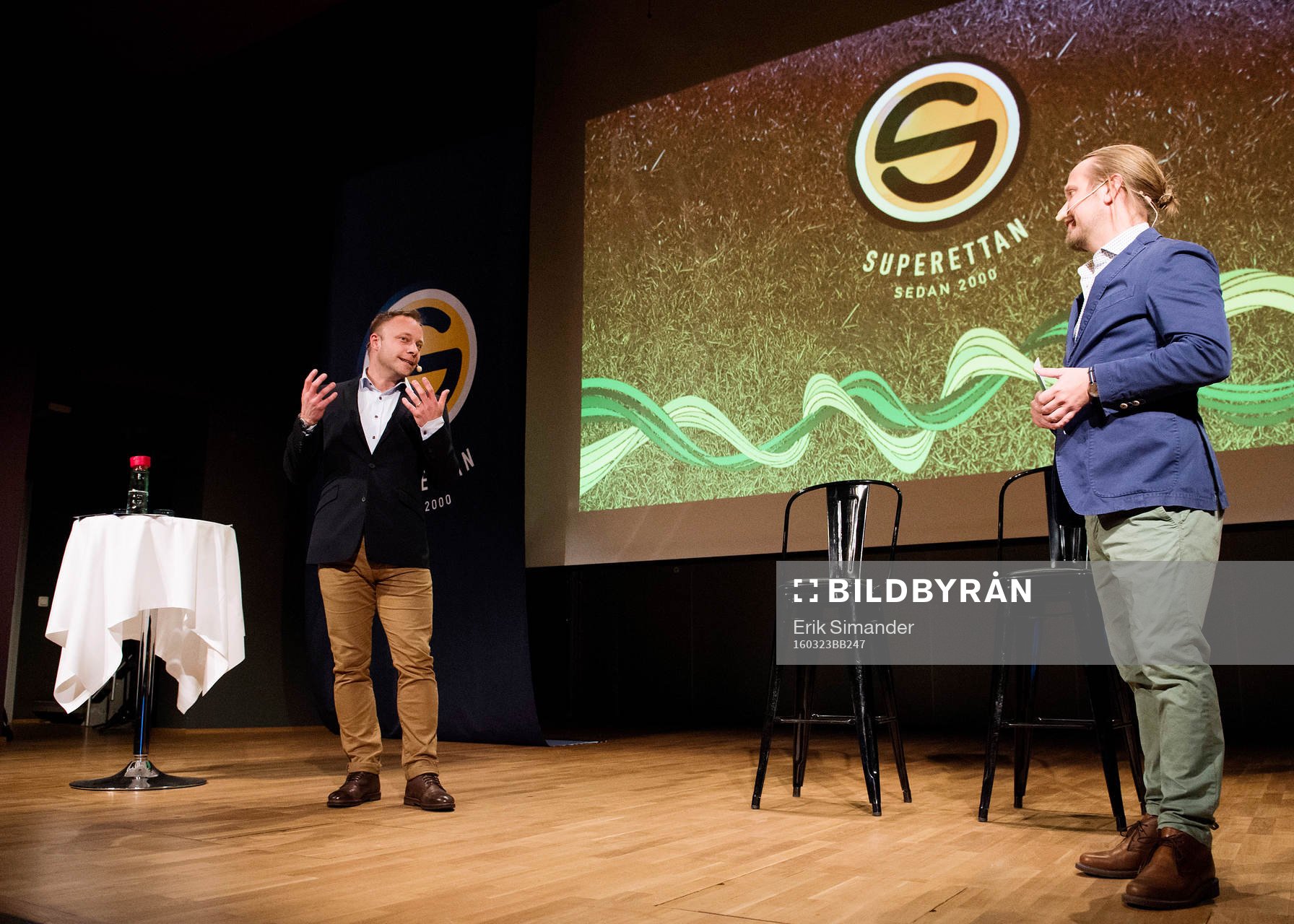 Konferenciererna Anders Andersson och Jesper Hussfelt
