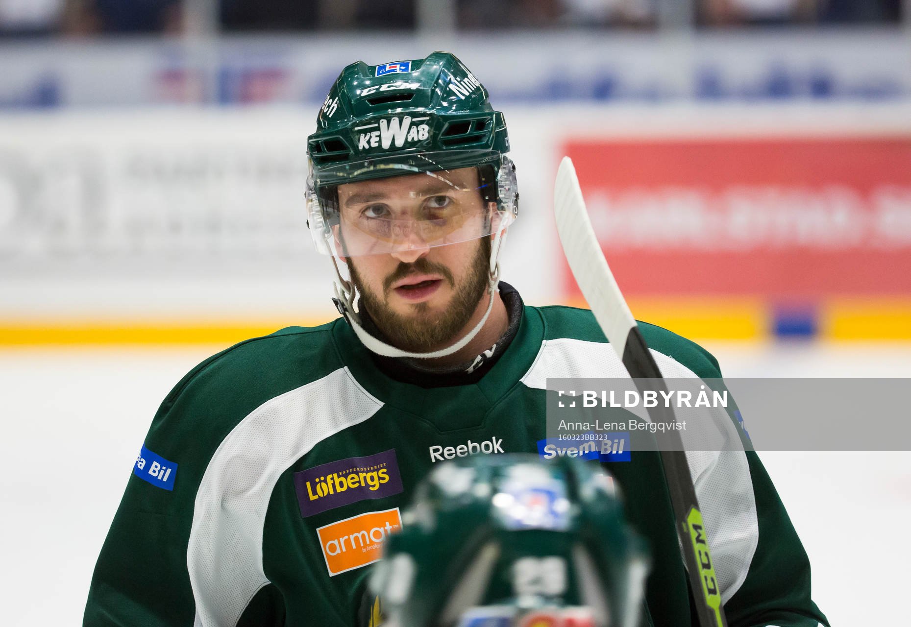Färjestads Travis Turnbull vid uppvärmningen innan