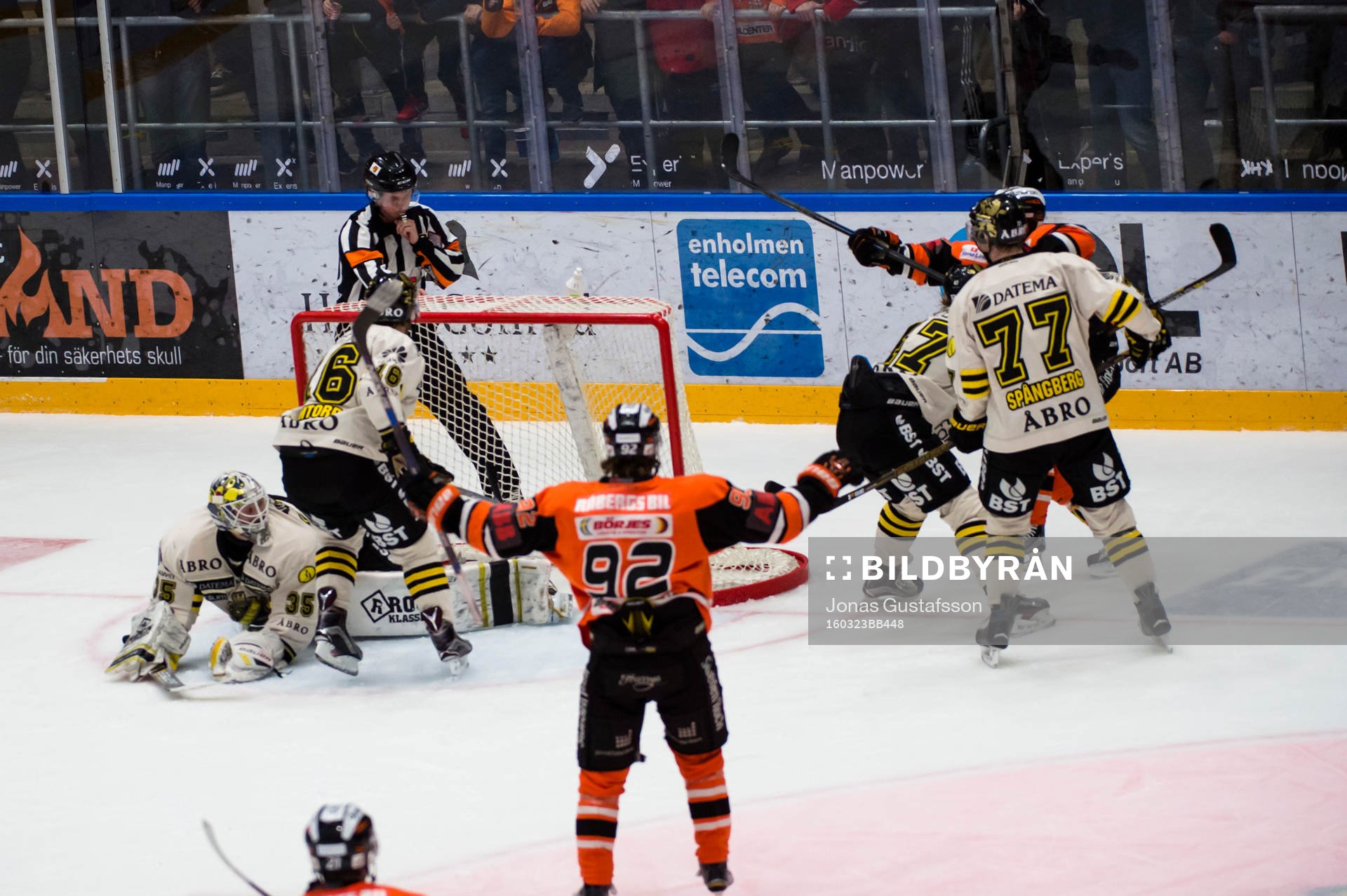 Karlskronas Mattias Guter har gjort 1-1