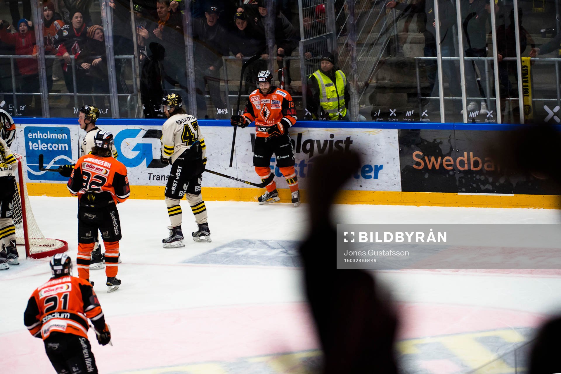 Karlskronas Mattias Guter har gjort 1-1