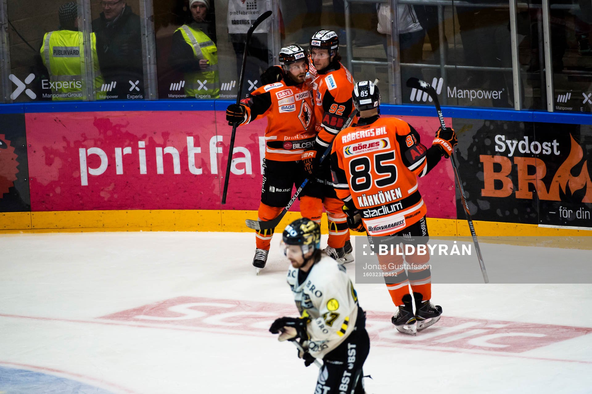 Karlskronas Mattias Guter har gjort 1-1