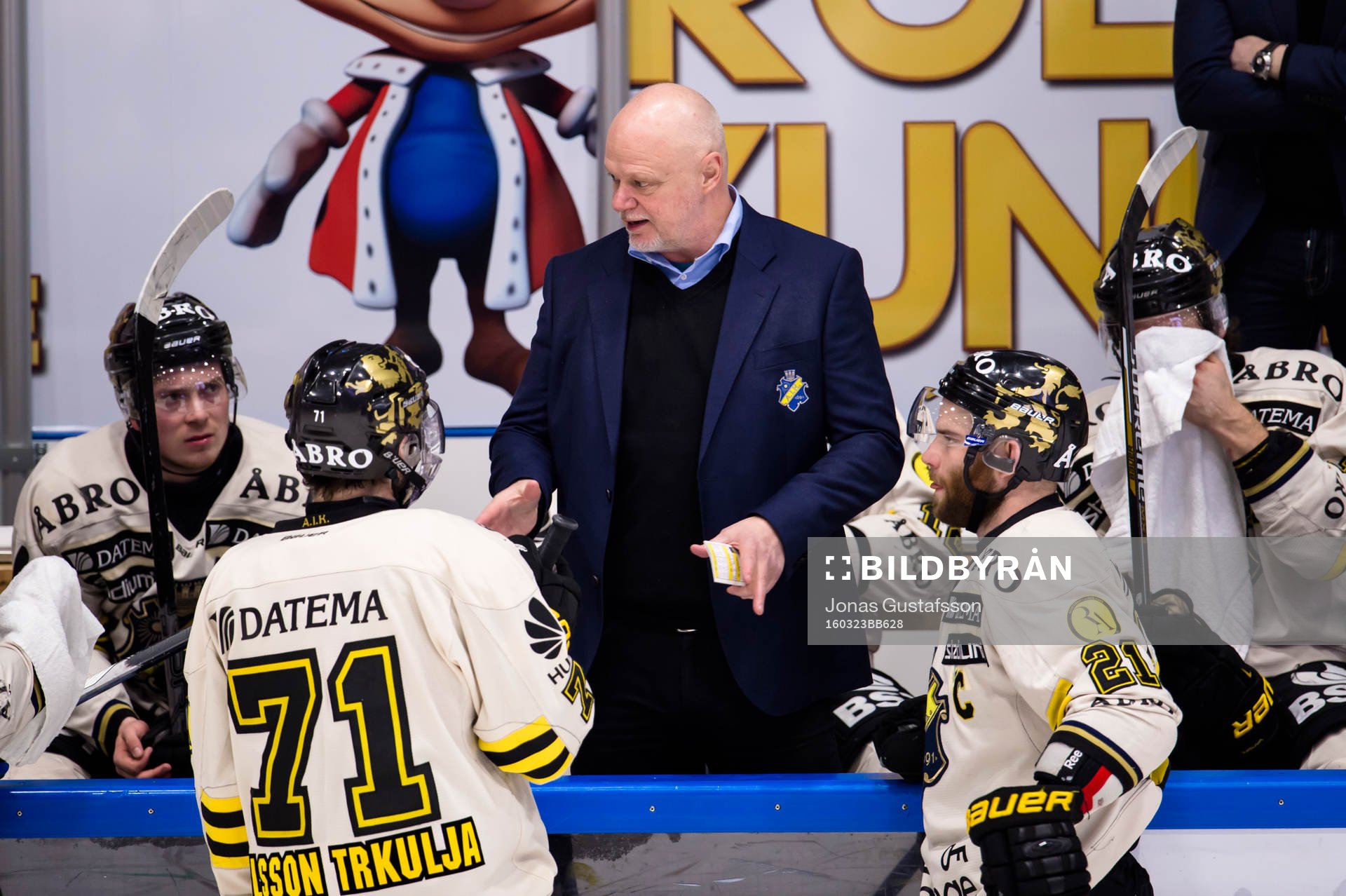 s tränare Roger Melin