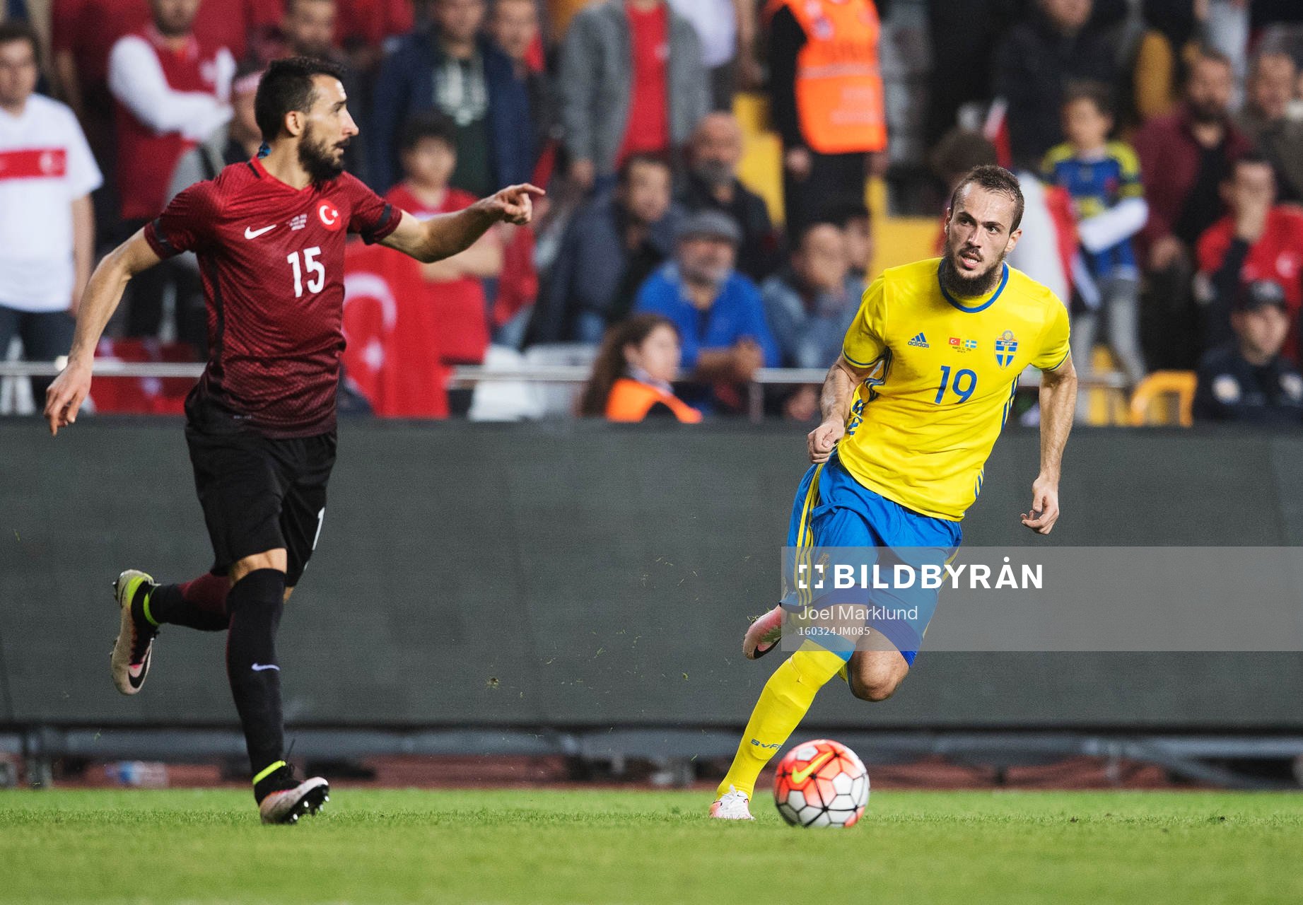 Turkiets Mehmet Topal och Sveriges Emir Kujovic