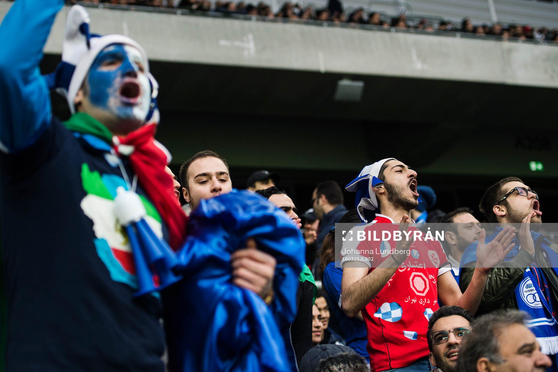 Esteghlals supportrar