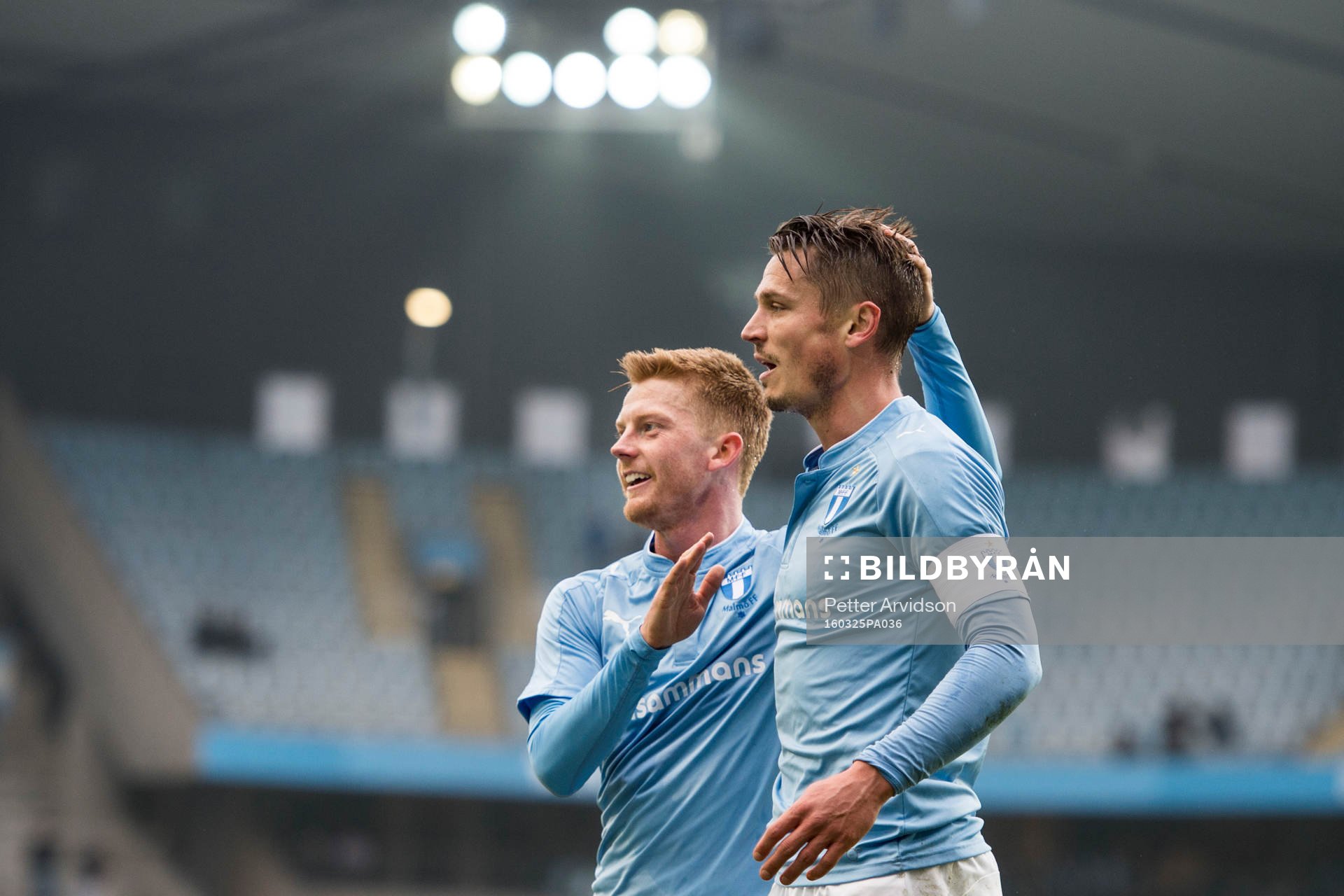 Malmö FFs Markus Rosenberg jublar ihop med Anders