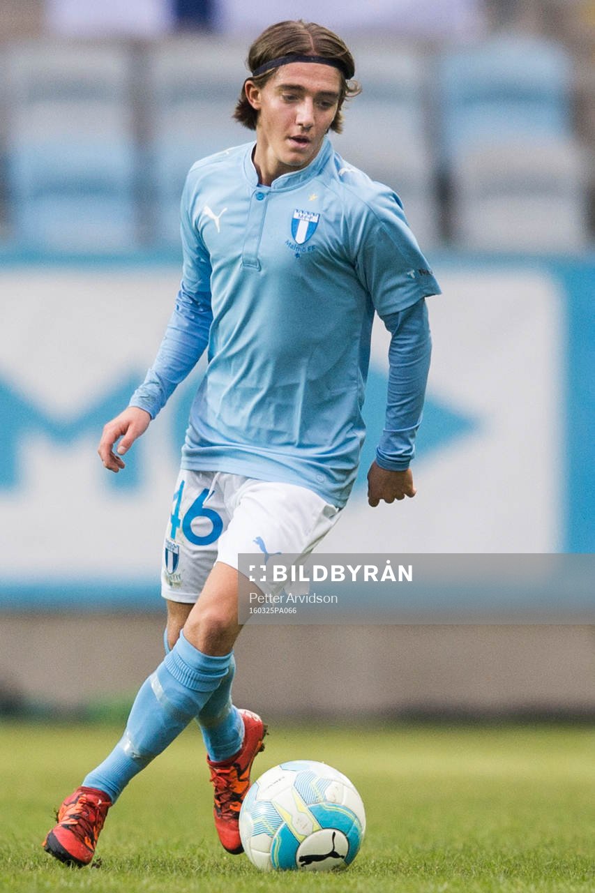 Malmö FFs Anton Kralj under en träningsmatch i fotboll mellan Malmö FF och Helsingfors den 25 mars 2016 i Malmö.