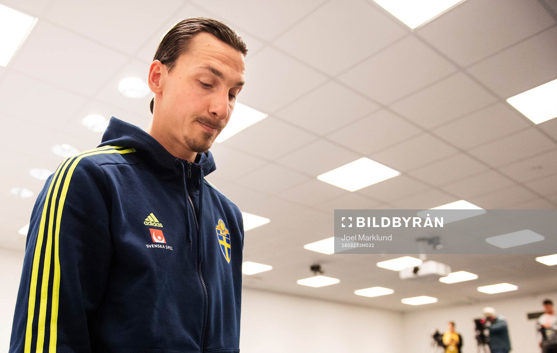 Zlatan Ibrahimovic under en presskonferens efter Sveriges fotbollslandslags träning den 27 mars 2016 i Stockholm.