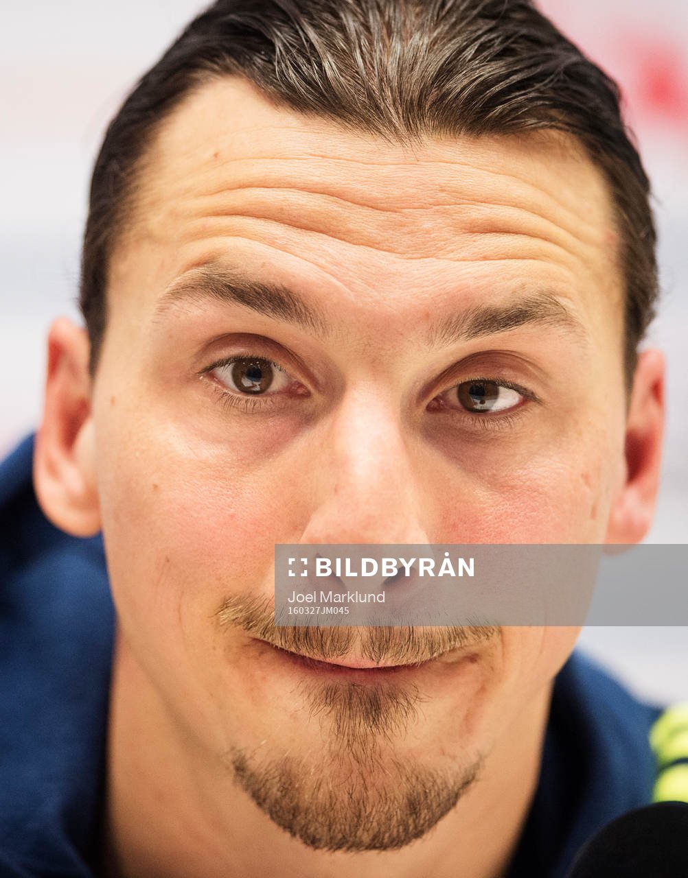 Zlatan Ibrahimovic under en presskonferens efter Sveriges fotbollslandslags träning den 27 mars 2016 i Stockholm.