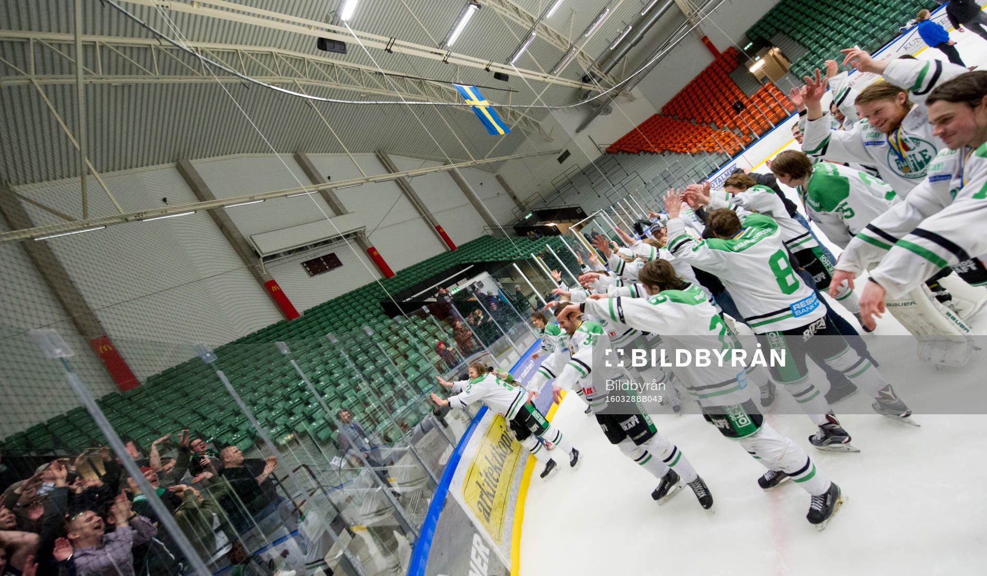Rögles tackar fansen