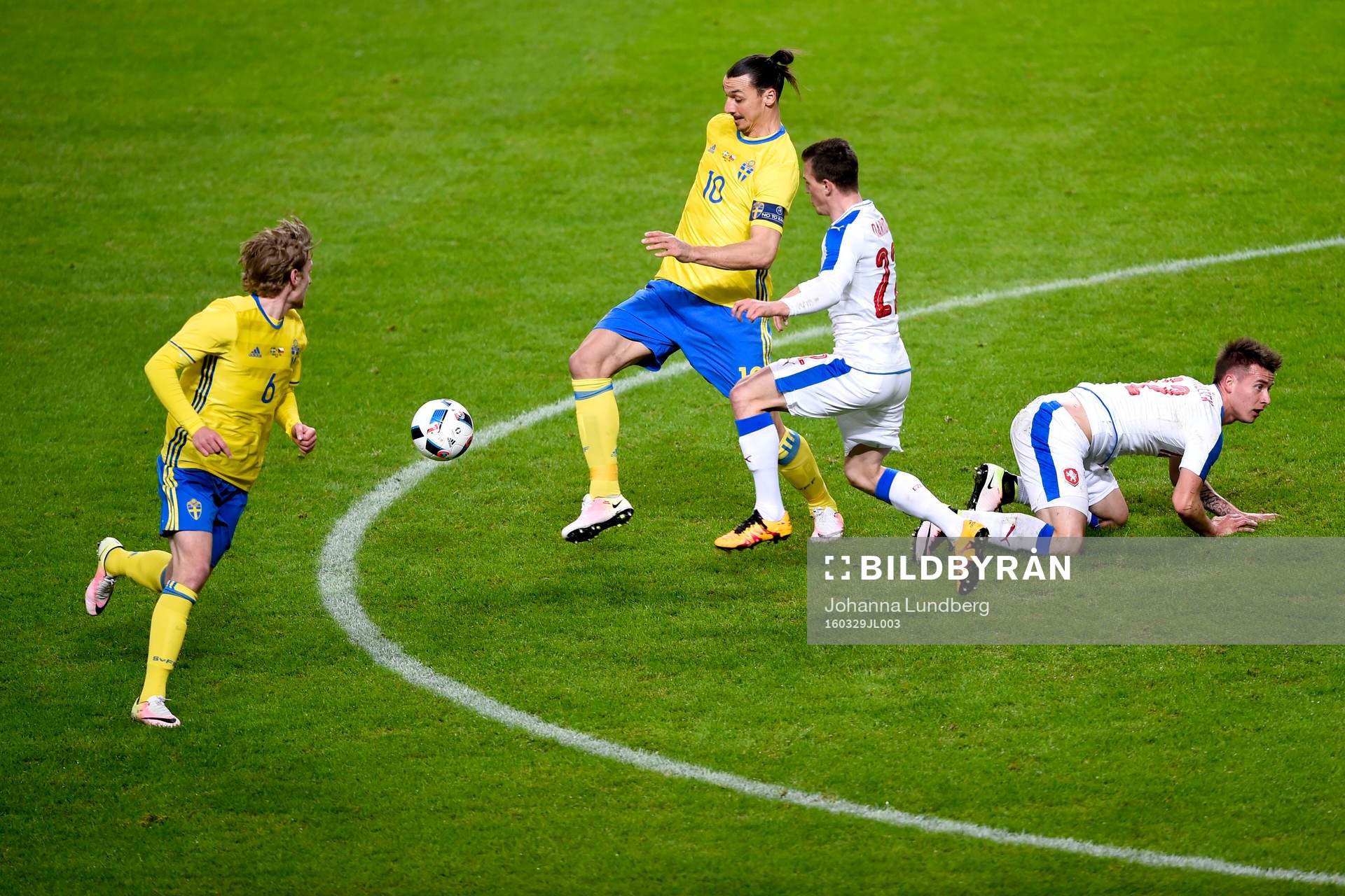 Sveriges Emil Forsberg och Zlatan Ibrahimovic och Tjeckiens