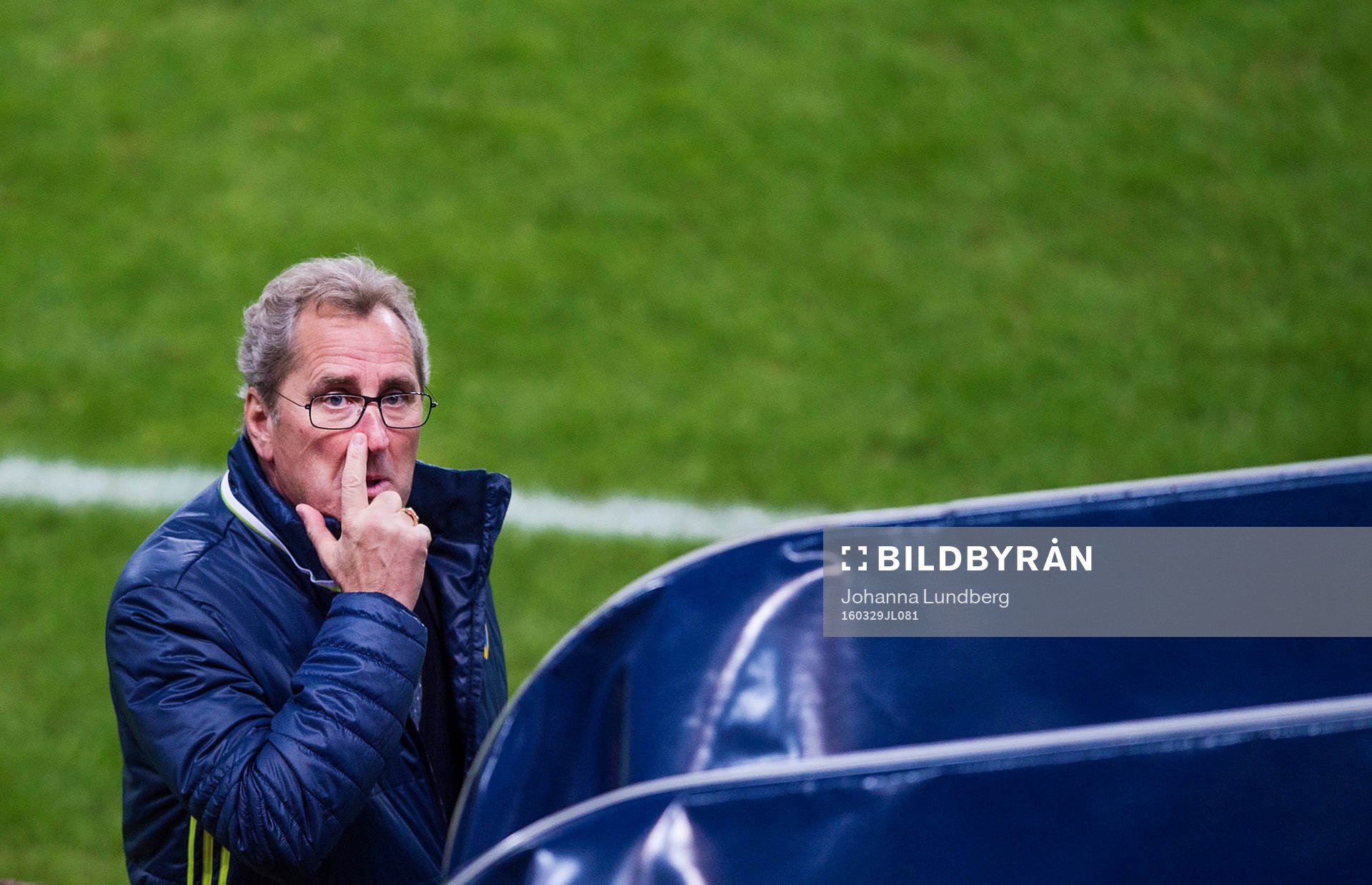 Sveriges förbundskapten Erik Hamré nunder fotbollsmatchen
