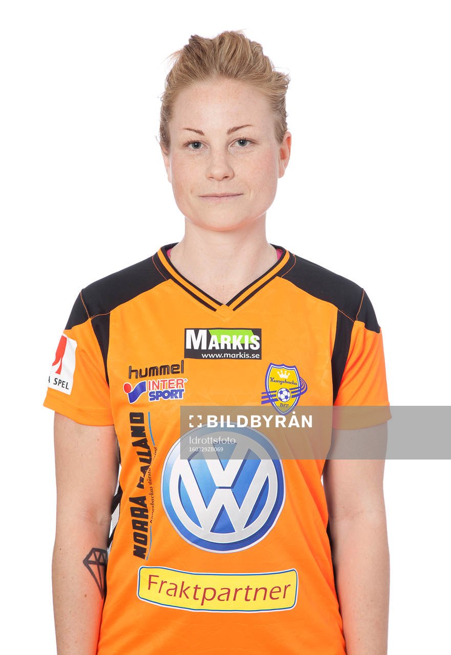Lina Reinl poserar för ett porträtt den 29 mars 2016 i Kungsbacka.