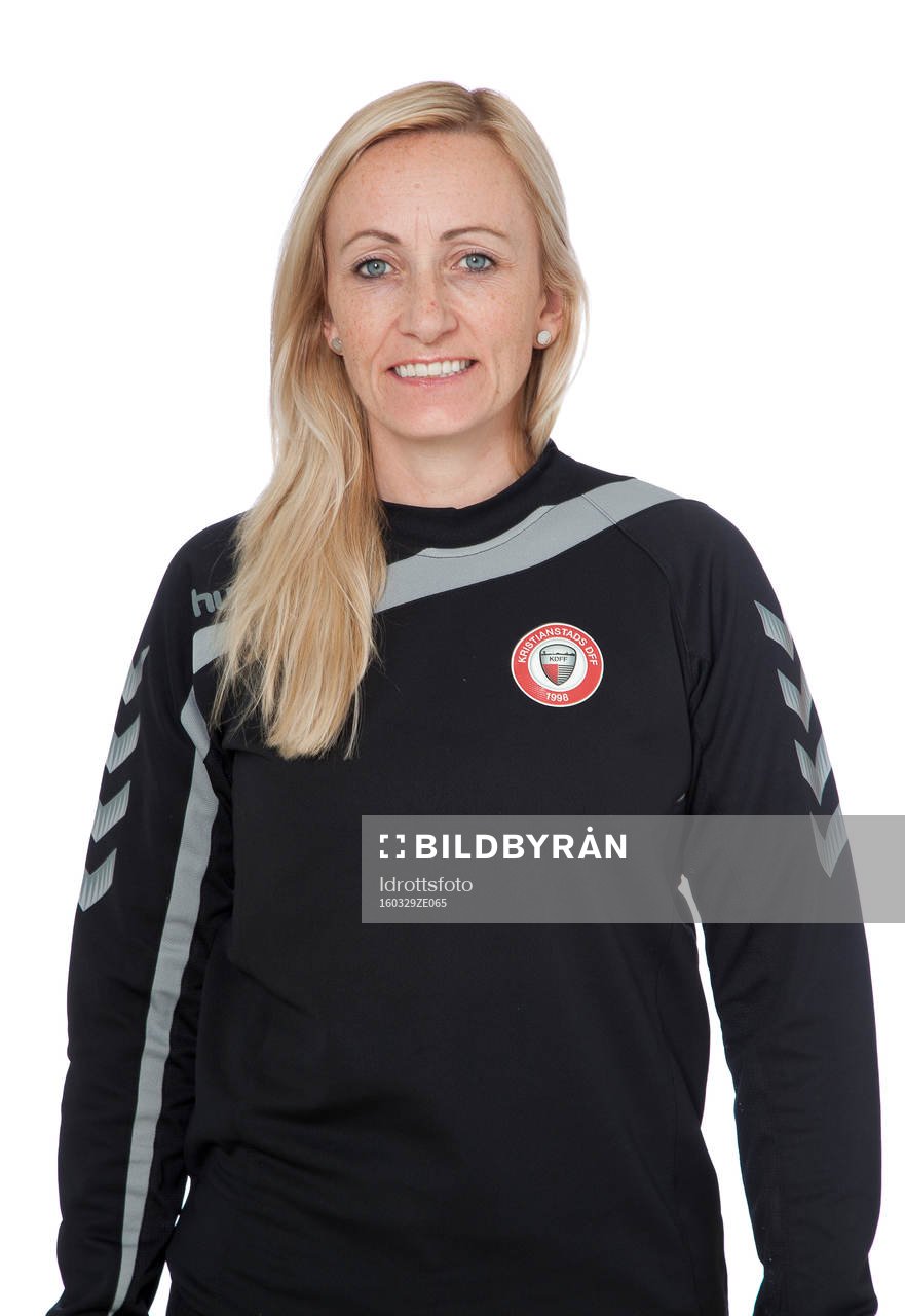 Tränare Elisabet Gunnarsdottir poserar för ett porträtt den 29 mars 2016 i Kristianstad.