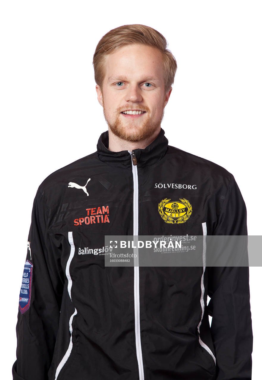 Kaj Robertsson poserar för ett porträtt den 30 mars 2016 i Hällevik.