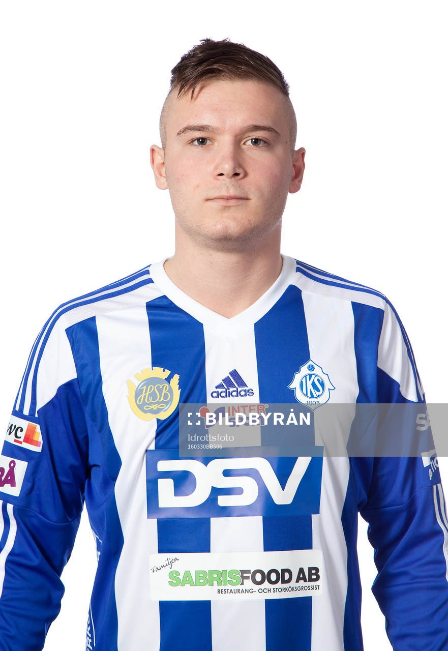 Alija Smailagic poserar för ett porträtt den 30 mars 2016 i Norrköping.